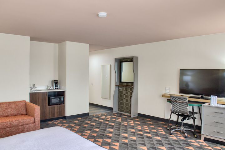 Room 42 of 72