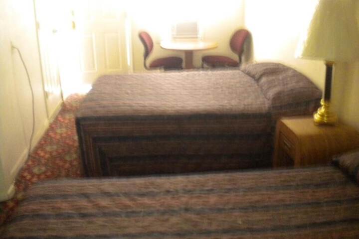 Room 22 of 41