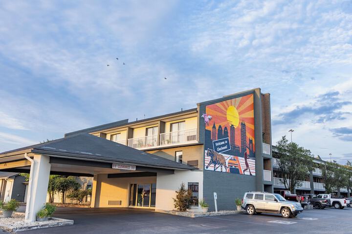 Hotel 6 of 45