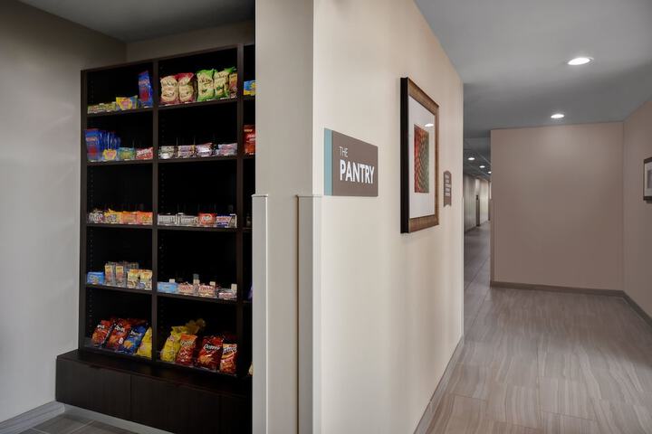 Staybridge Suites Holland by IHG