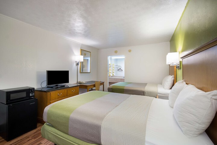 Motel 6 Parkersburg WV