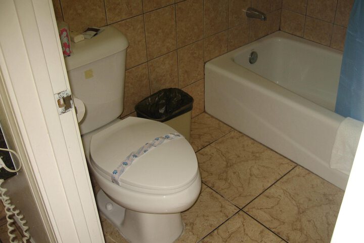 Room 20 of 34