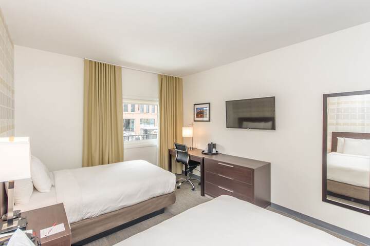 Room 15 of 38