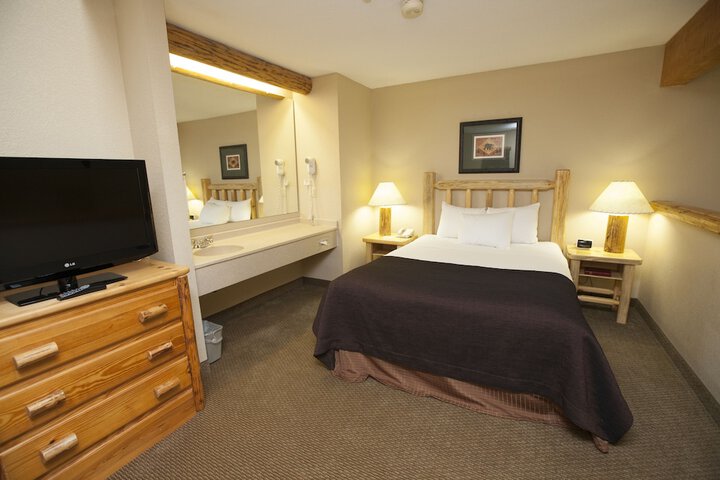Room 32 of 46