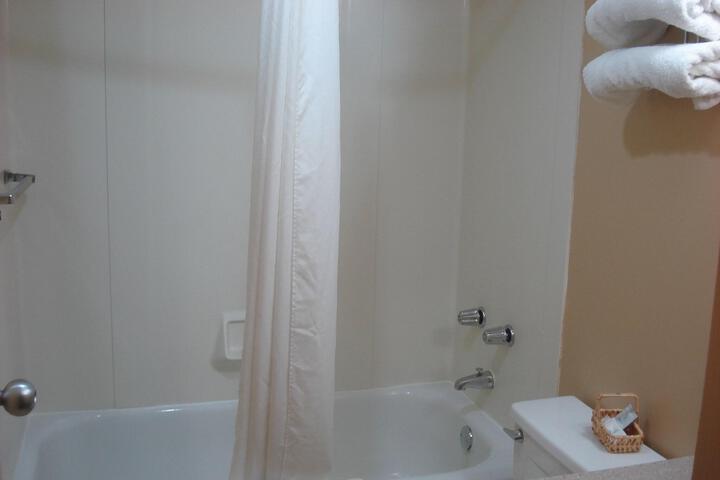Budget Inn Bath