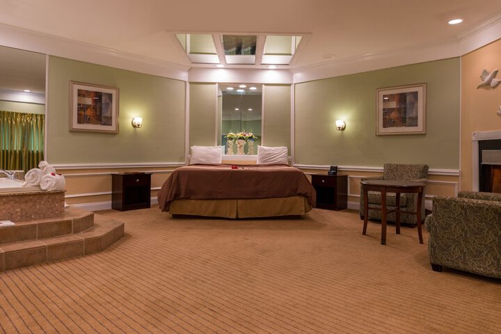 Room 12 of 72