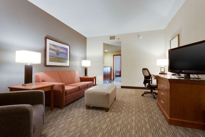 Room 11 of 39