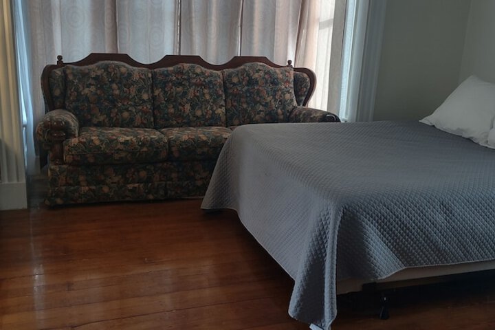 Room 30 of 51