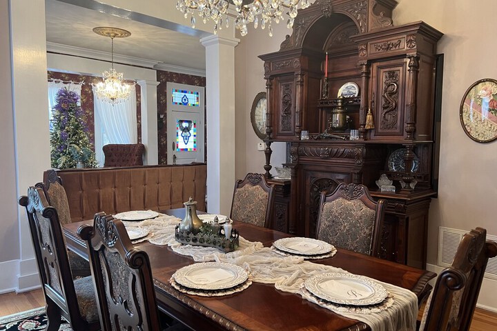 Benefield House Bed & Breakfast