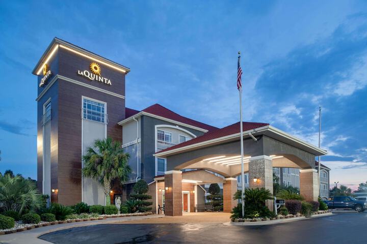 Hotel 2 of 53