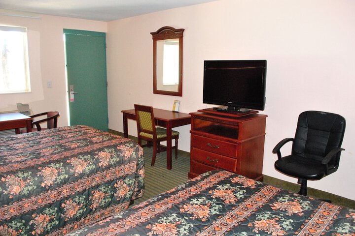Room 10 of 11