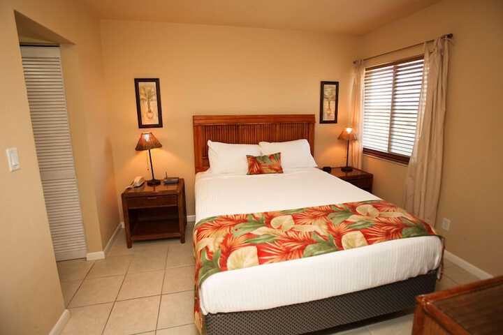 Marco Beach Vacation Suites