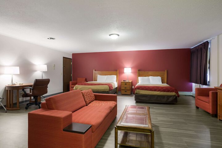Room 19 of 38