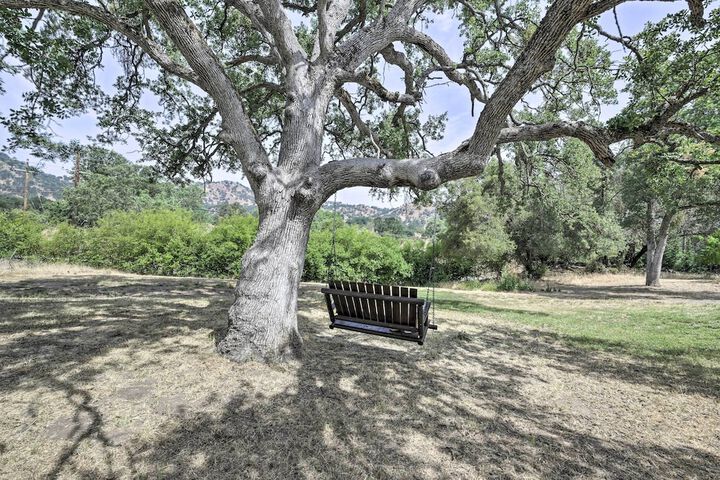 Family Home Near Kings & Sequoia National Parks!