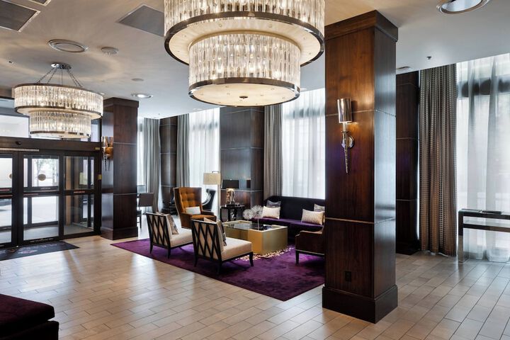 Ambassador Hotel Wichita Autograph Collection
