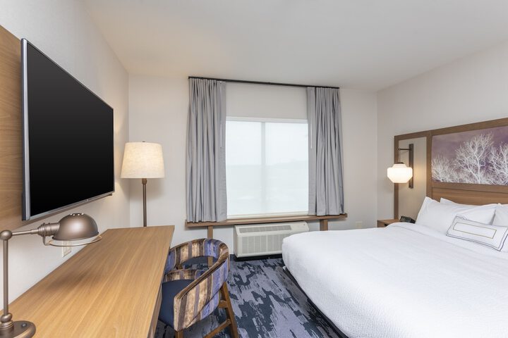 Fairfield Inn & Suites by Marriott Fair Oaks Farms