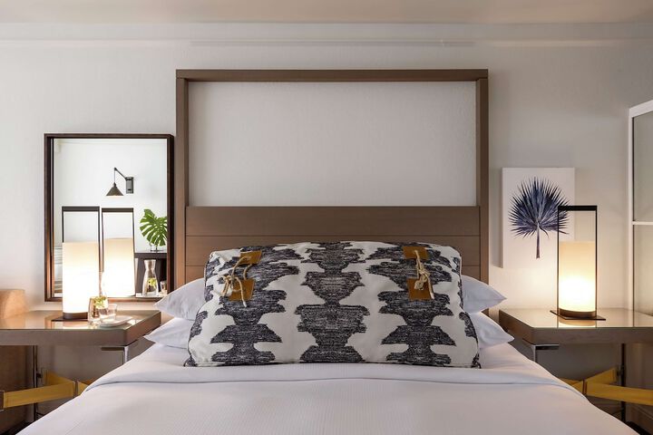 Bakers Cay Resort Key Largo Curio Collection by Hilton