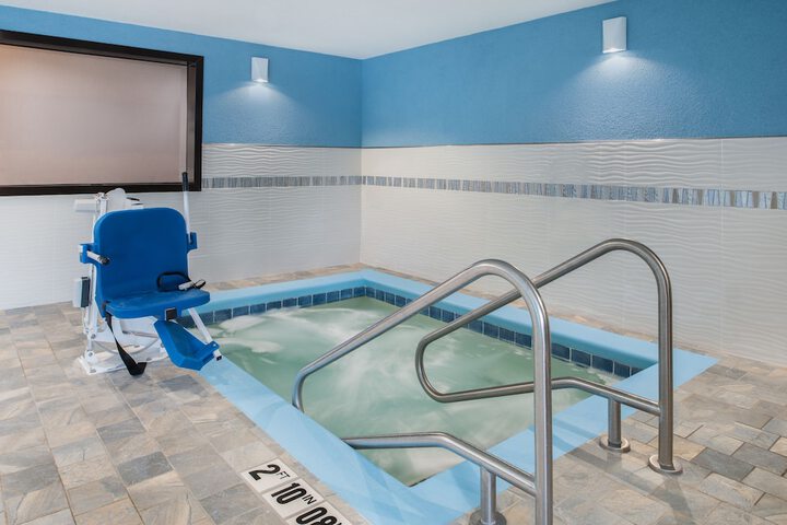 Pool 13 of 42