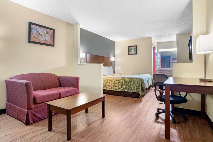 Room 7 of 20