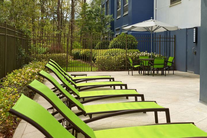 Terrace/Patio 23 of 24