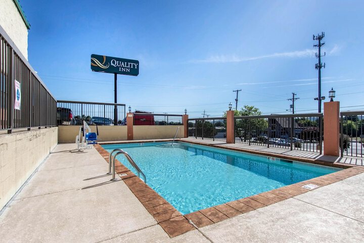 Pool 3 of 25