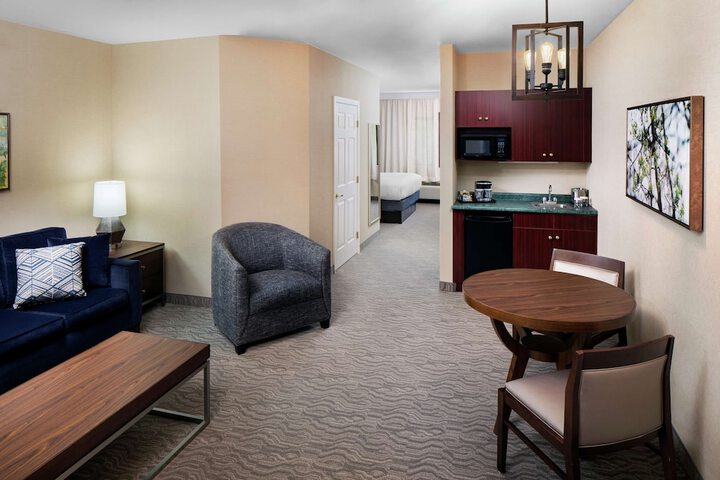 Room 27 of 49