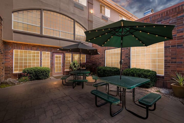 Comfort Suites Linn County