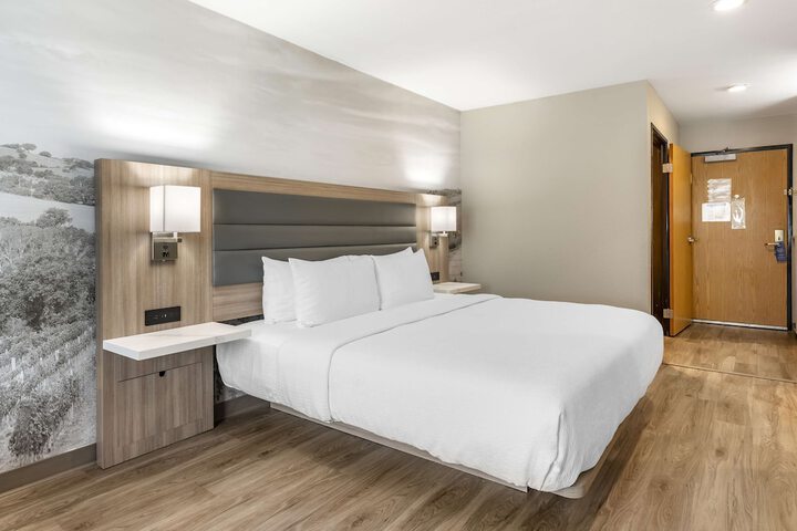 Room 38 of 51