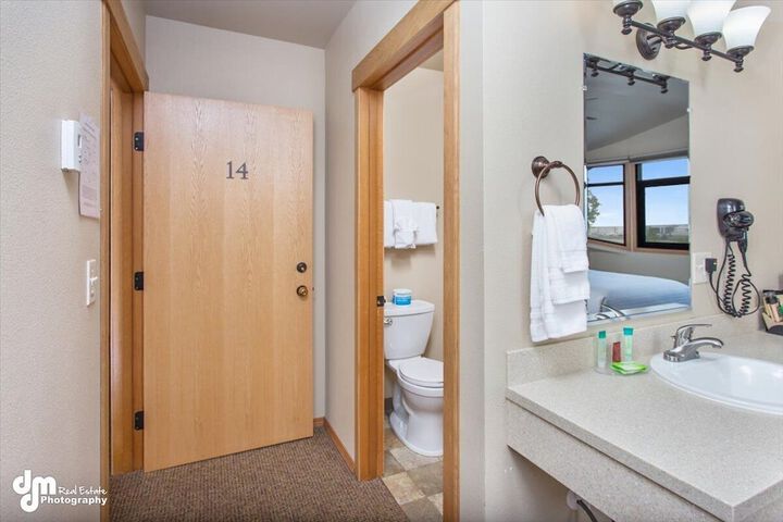 Room 44 of 78