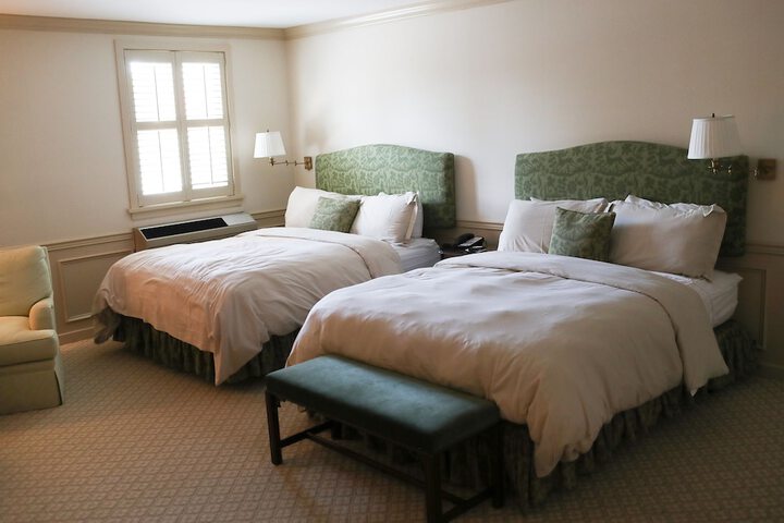Room 8 of 14