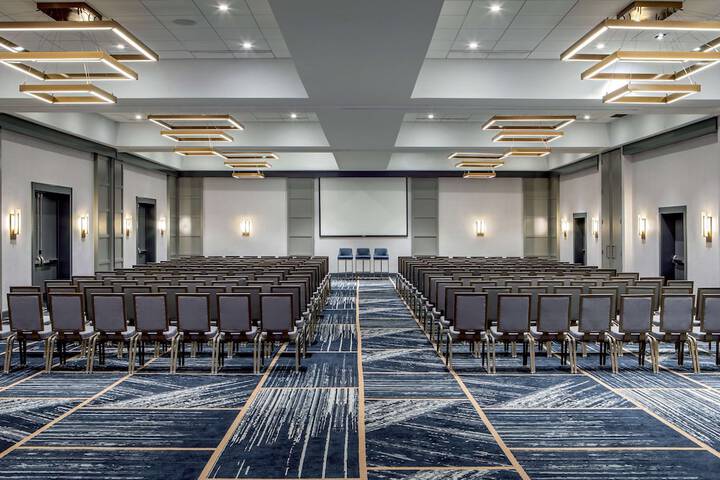 DoubleTree by Hilton Washington DC North / Gaithersburg