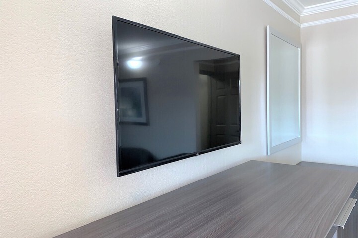 Room 9 of 10
