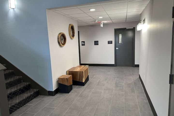 Hotel Interior 5 of 33