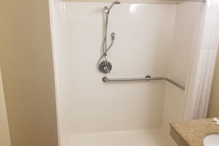 Room 18 of 86