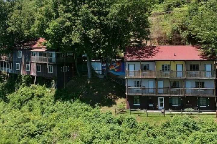Alpine Inn
