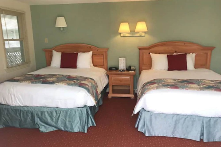 The Corsair & Cross Rip Oceanfront Resort
