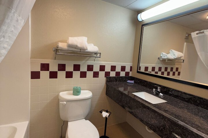 Rodeway Inn Hesston