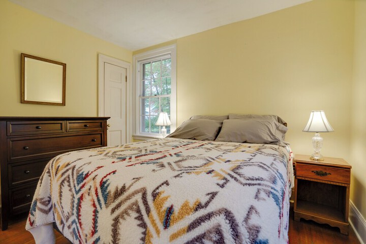 Historic Home in Taylors Falls w / Patio & Fire Pit