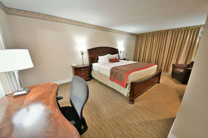 Room 19 of 69