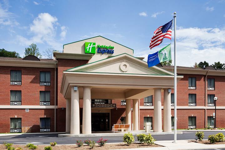 Hotel 2 of 41
