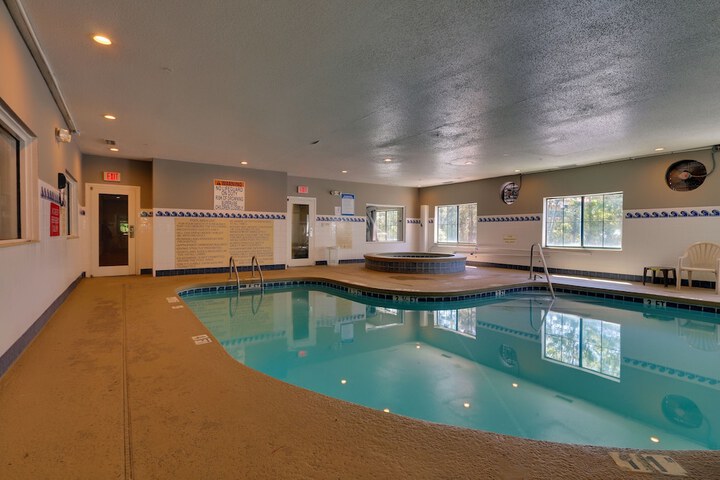 Pool 4 of 34