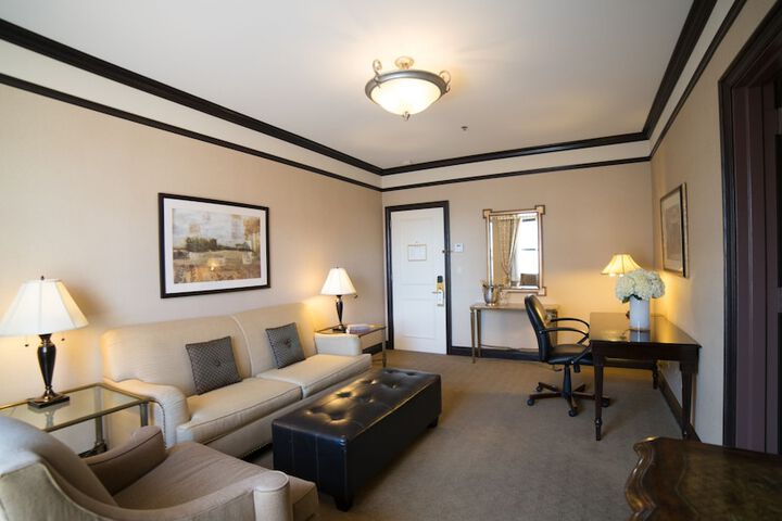 Room 14 of 42