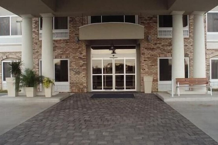 Hotel 5 of 41