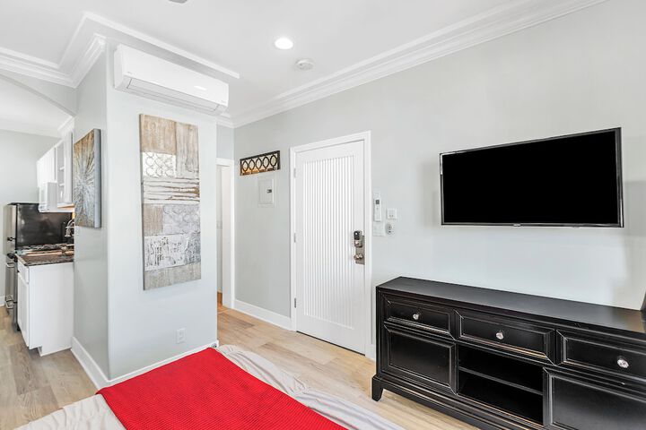 Room 16 of 72
