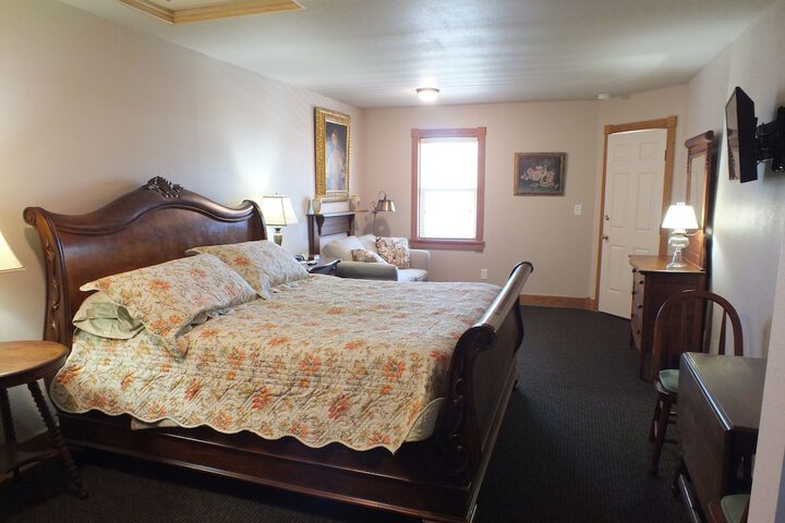 Room 22 of 34