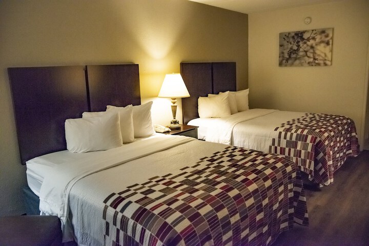 Room 27 of 28