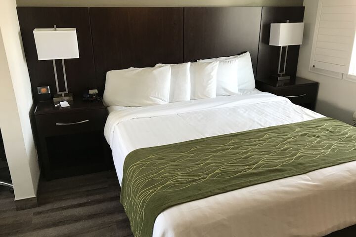 Hi View Inn & Suites