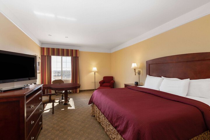 Room 18 of 29