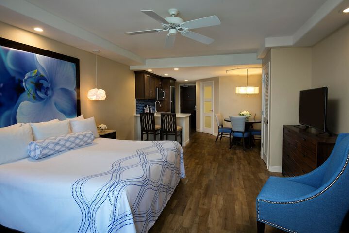 Room 35 of 60