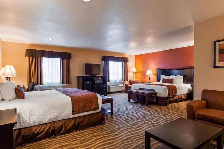 Room 12 of 18